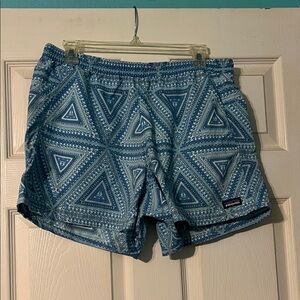 Patagonia Blue Triangle Pattern Shorts. Size M. No wear - great condition
